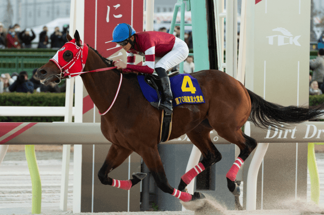 昨年の優勝馬フォーエバーヤング