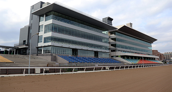 競馬場