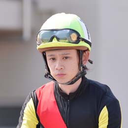 山崎 真